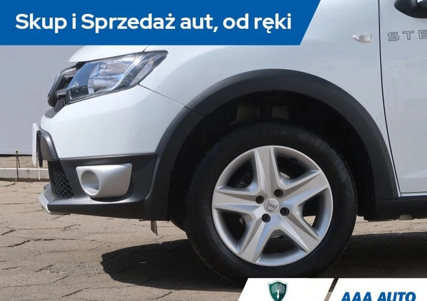 Dacia Sandero Stepway cena 40000 przebieg: 91906, rok produkcji 2016 z Żelechów małe 106